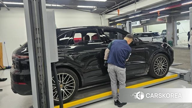 Porsche Cayenne (PO536) 2022 Черный из Кореи, фото 6