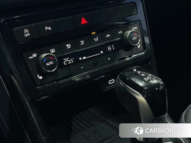 Volkswagen Tharu 2025 Белый из Китая, фото 6