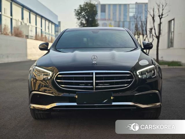 Mercedes-Benz E-Class 2024 Черный из Китая, фото 6