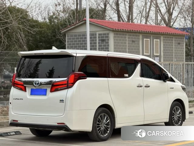 Toyota Alphard 2021 Белый из Китая, фото 6