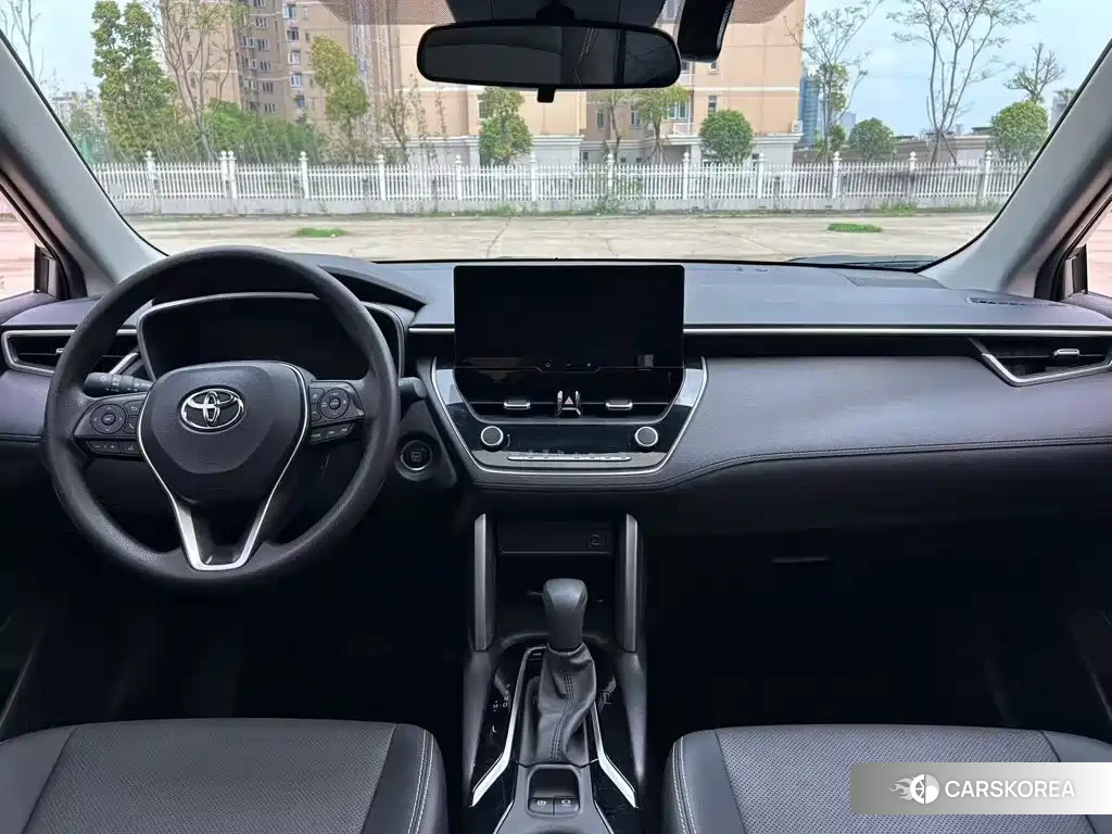 Toyota Frontlander 2023 Champagne/brown из Китая, фото 6
