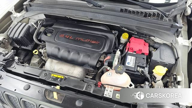 Jeep Renegade id 4769445 из Кореи 29