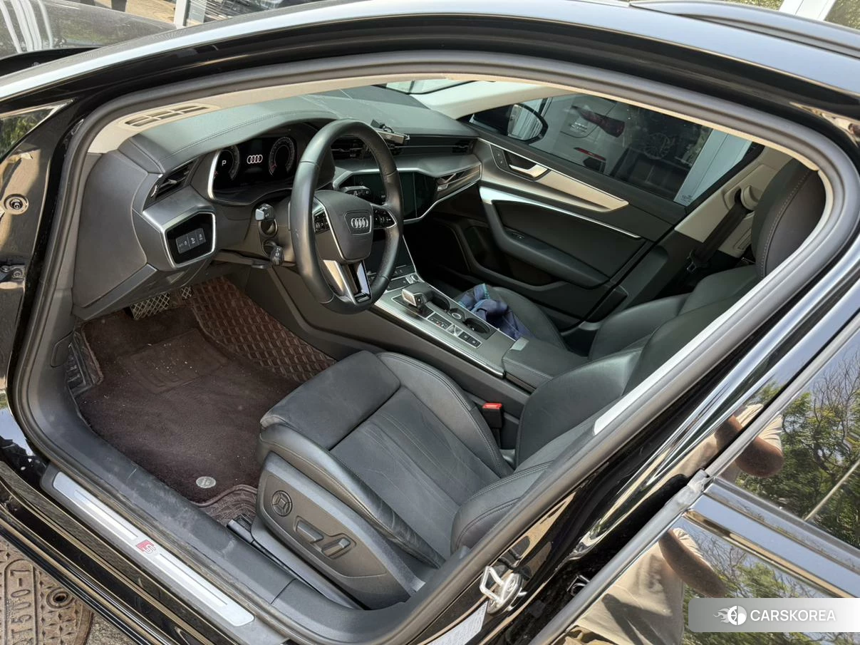 Audi A6 2021 Черный из Китая, фото 6