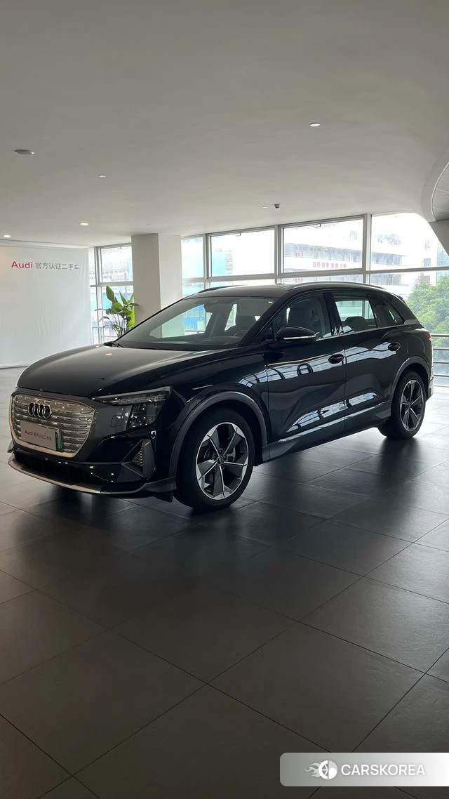 Audi Q5L 2025 Черный из Китая, фото 6