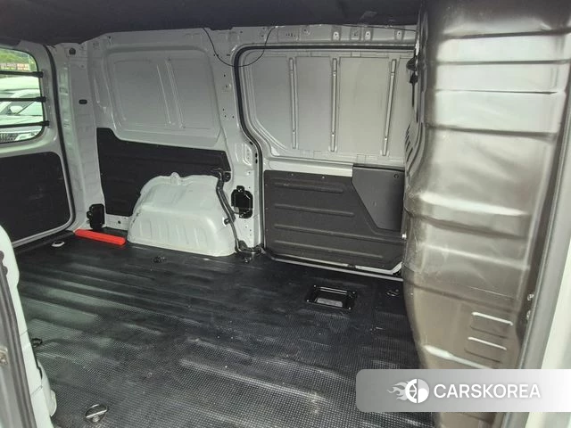 Hyundai Staria id 5046951 из Кореи 14