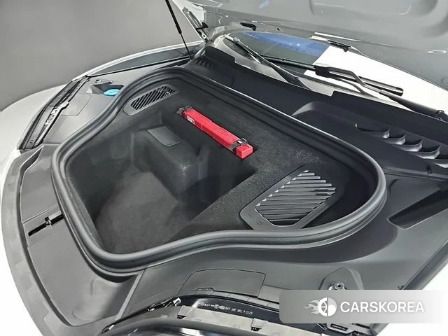 Porsche Makan EV id 4511113 из Кореи 16