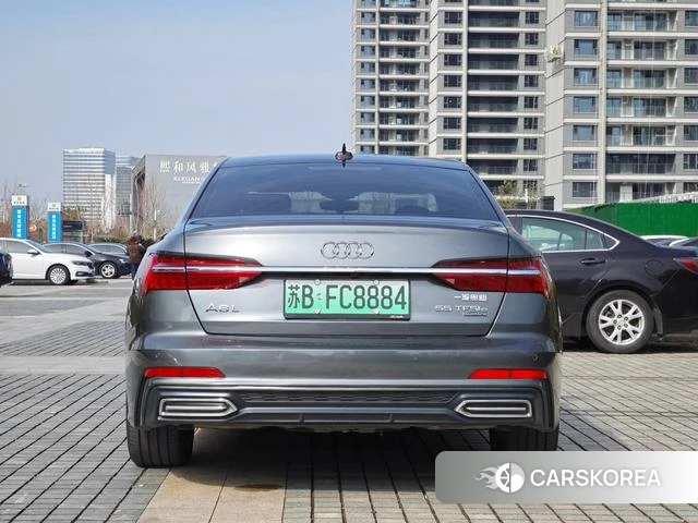 Audi A6L 2021 Темно-серый из Китая, фото 6