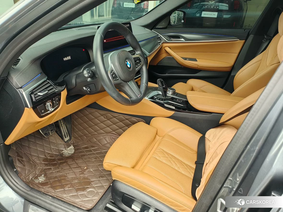 BMW 5 series 2021 Серебристо-серый из Китая, фото 6