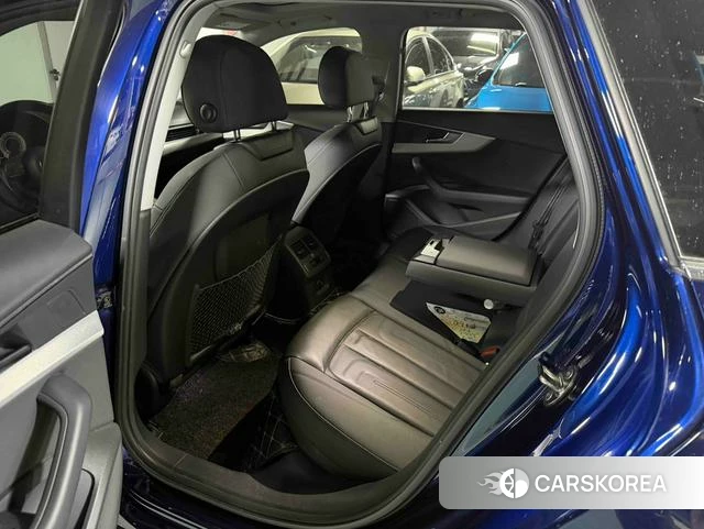 Audi A4L 2021 Синий из Китая, фото 6