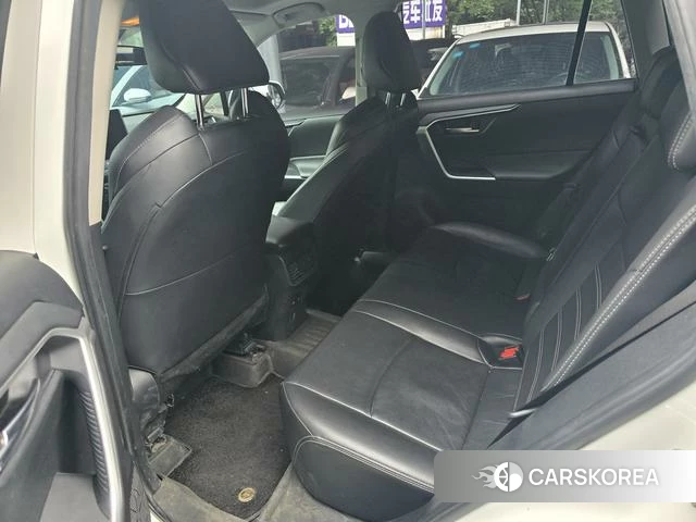 Toyota Wildlander 2021 Белый из Китая, фото 6