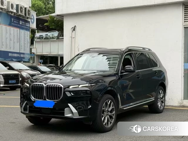 BMW X7 2023 Черный из Китая, фото 6