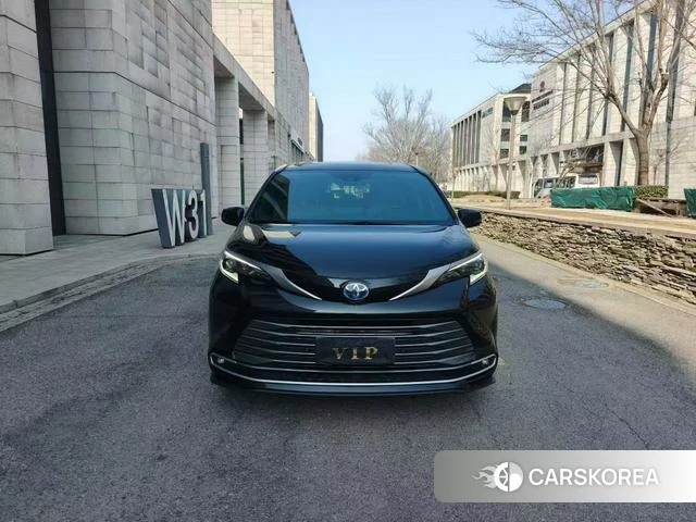 Toyota Sienna 2024 Черный из Китая, фото 6
