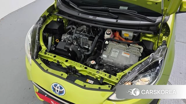 Toyota Prius C id 5014073 из Кореи 27