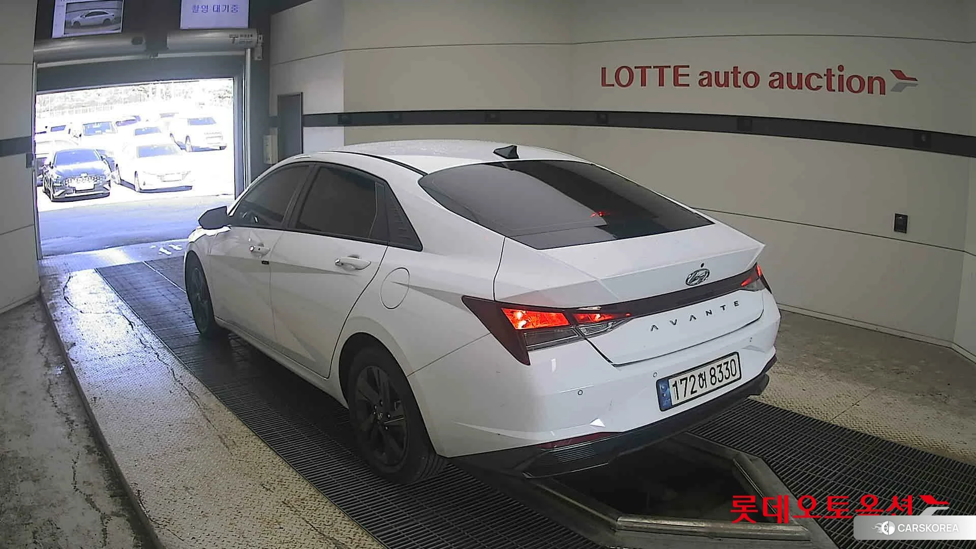 Hyundai Avante Hybrid id 5001030 из Кореи 34