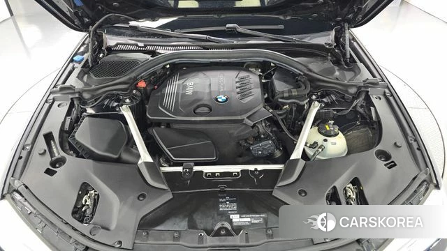 BMW 5 Series (G30) id 5019033 из Кореи 31