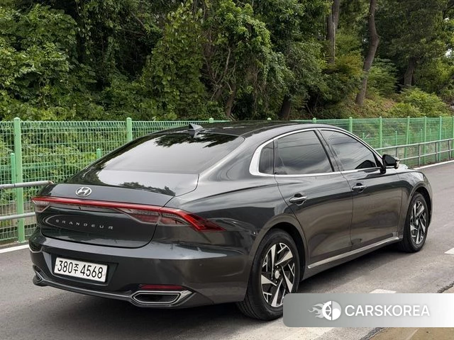 Hyundai The New Grandeur IG Hybrid id 5013363 из Кореи 16