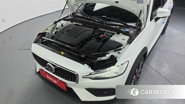 Volvo V60 Cross-Country 2nd Generation id 3786975 из Кореи 16