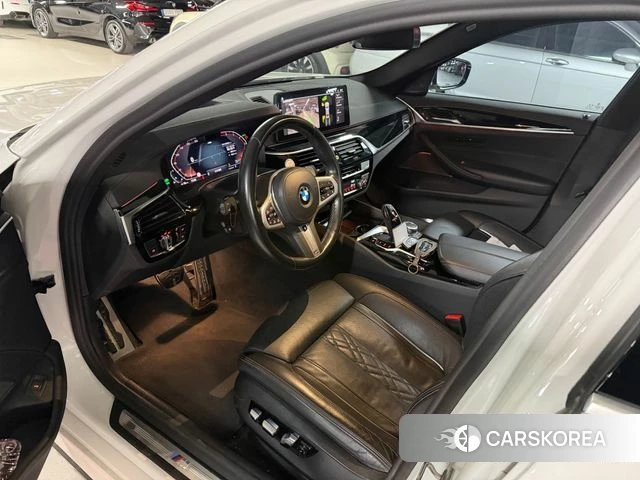 BMW 5 Series (G30) 2022 Белый из Кореи, фото 6