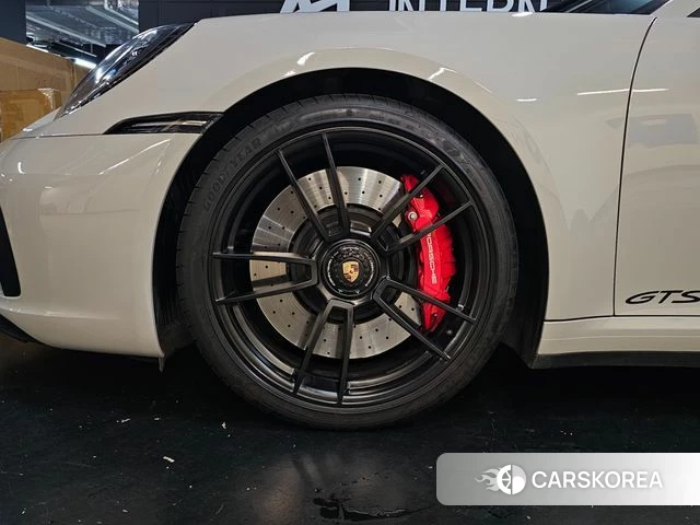 Porsche 911(992) id 4980512 из Кореи 16