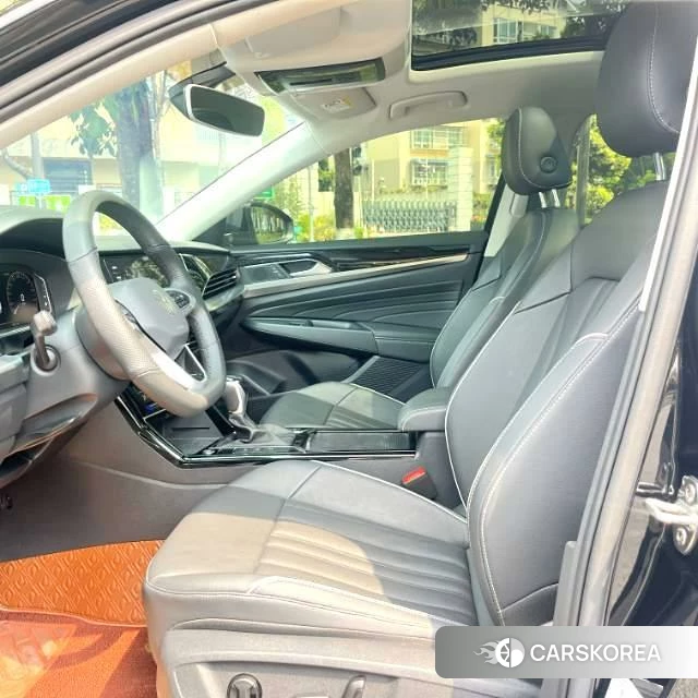 Volkswagen Passat 2021 Черный из Китая, фото 6