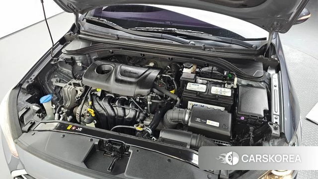Hyundai Avante AD id 5024068 из Кореи 27