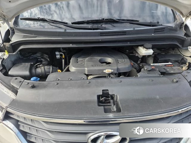 Hyundai The New Grand Starex id 4614804 из Кореи 16