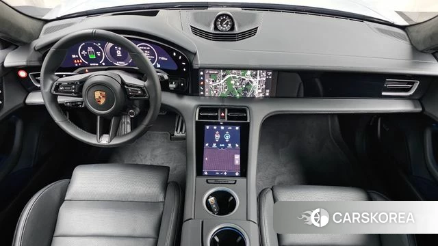Porsche Taycan id 4739140 из Кореи 28