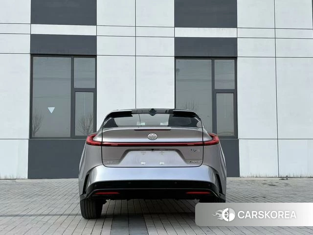 Toyota bZ5 2026 Серебристо-серый из Китая, фото 6