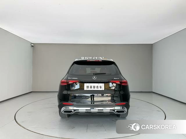 Mercedes-Benz GLC 2023 Черный из Китая, фото 6