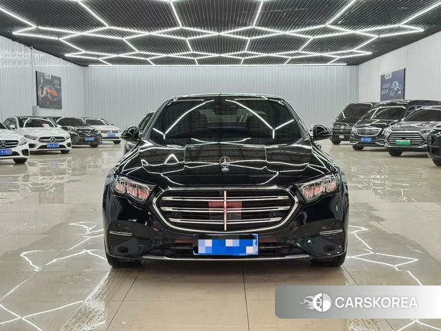 Mercedes-Benz E-Class 2024 Черный из Китая, фото 6