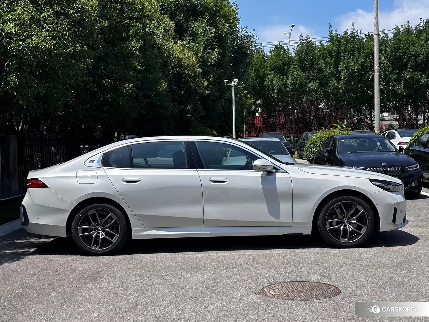 BMW 5 series 2025 Белый из Китая, фото 6