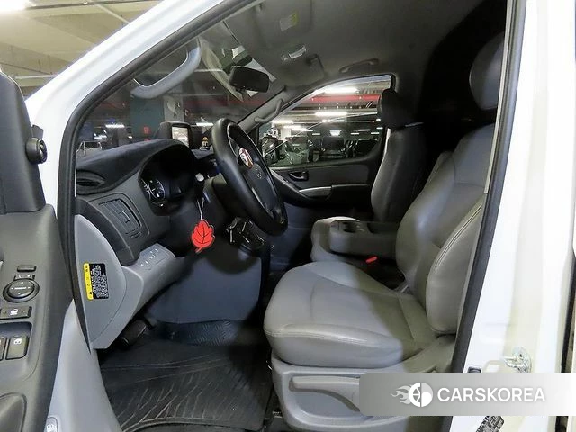 Hyundai The New Grand Starex id 4969588 из Кореи 16