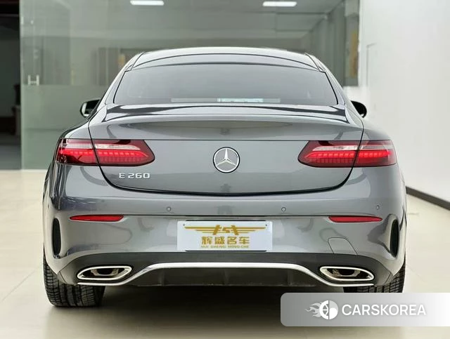 Mercedes-Benz E-Class 2022 Серебристо-серый из Китая, фото 6