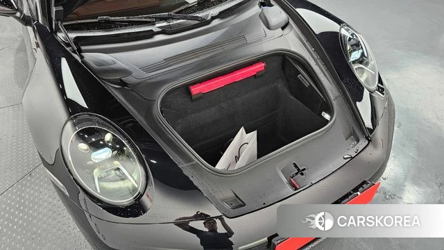 Porsche 911(992) id 4565959 из Кореи 31