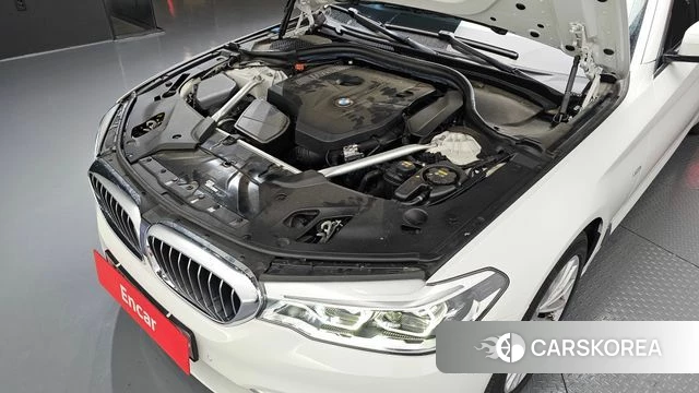 BMW 5 Series (G30) id 4967605 из Кореи 31