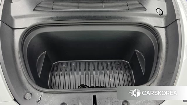 Tesla Model Y id 5027557 из Кореи 28