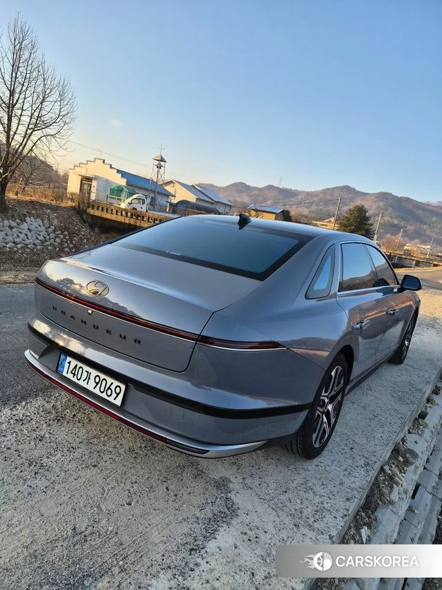 Hyundai Grandeur Hybrid (GN7) id 5011897 из Кореи 9