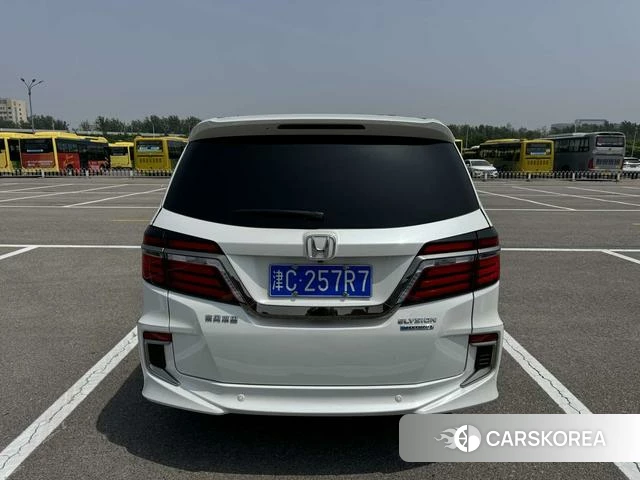 Honda Elysion 2021 Белый из Китая, фото 6