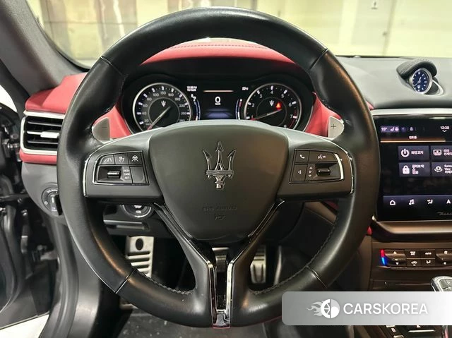 Maserati Ghibli id 4990917 из Кореи 12