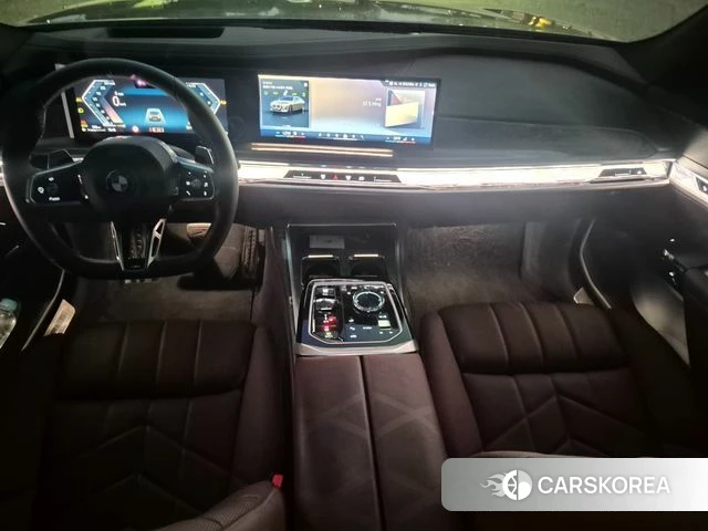 BMW 7 Series (G70) id 4928350 из Кореи 14