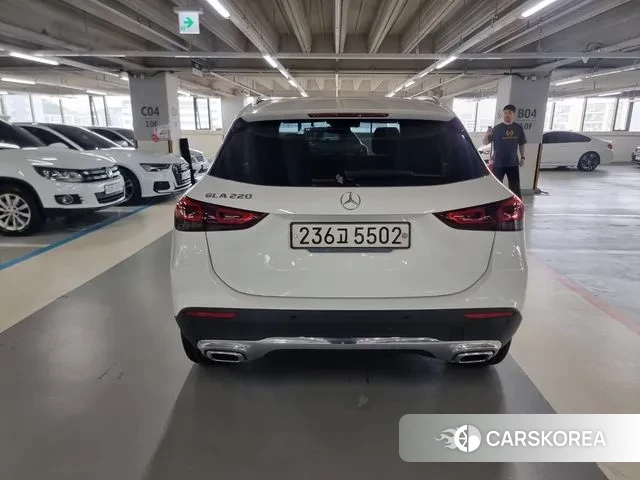 Mercedes-Benz GLA - Class H247 id 3153073 из Кореи 14