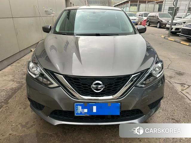 Nissan Sylphy 2023 Темно-серый из Китая, фото 6