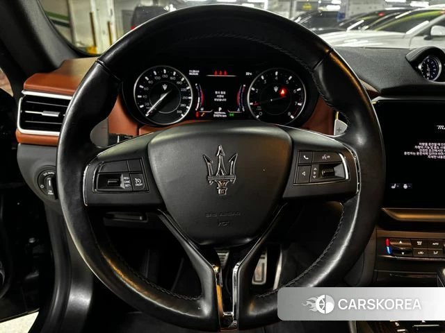 Maserati Ghibli id 4489512 из Кореи 16