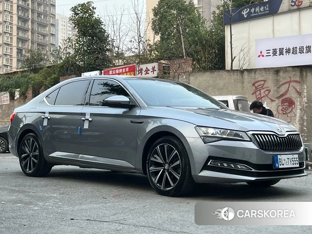Skoda Superb 2021 Темно-серый из Китая, фото 6