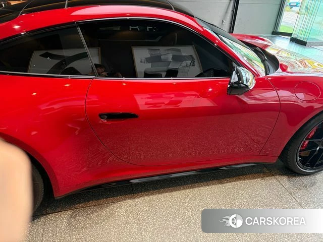 Porsche 911(992) id 4916233 из Кореи 10
