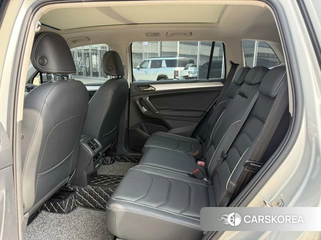 Volkswagen Tiguan L 2021 Шампань из Китая, фото 6