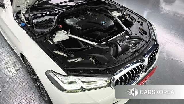 BMW 5 Series (G30) id 4982309 из Кореи 16