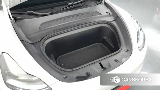 Tesla Model Y id 4400647 из Кореи 31
