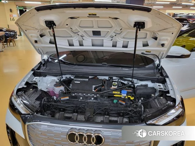 Audi Q4 e-Tron (F4) id 4863731 из Кореи 16