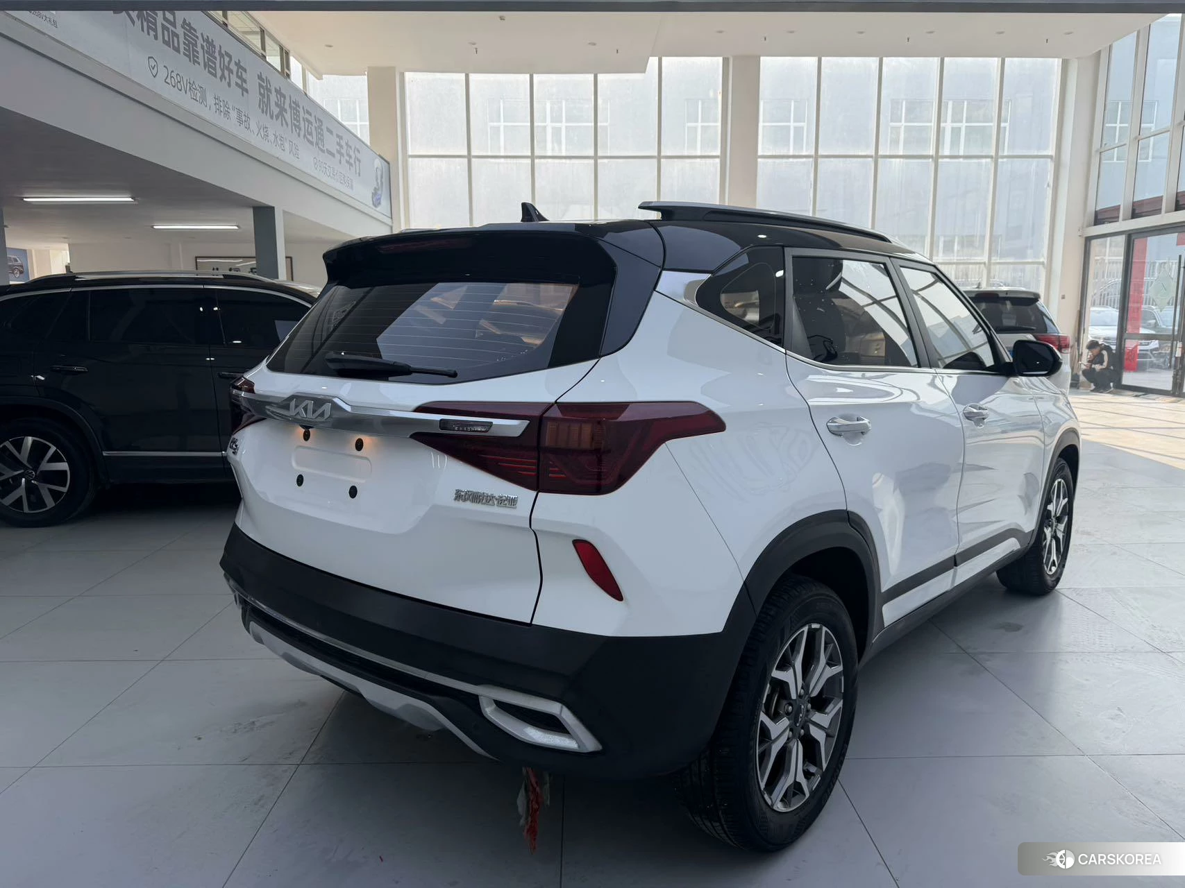 Kia KX3 2021 Белый из Китая, фото 6